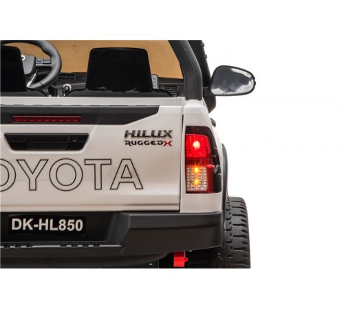 Электромобиль Toyota Hilux Rugged X 4WD 12V - DK-HL850-WHITE Электромобиль Toyota Hilux Rugged X 4WD 12V - DK-HL850-WHITE