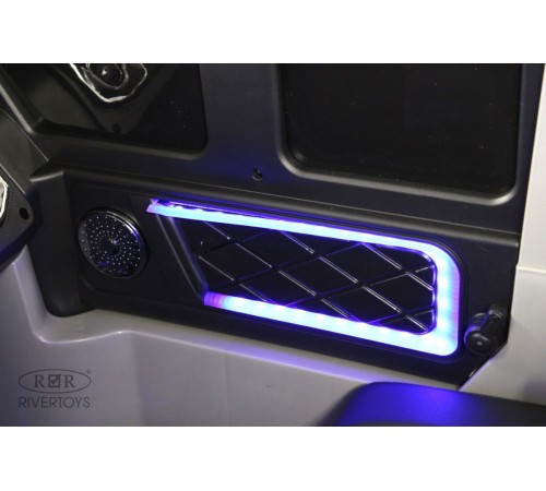 Детский электромобиль Mercedes-AMG G63 (G111GG) 24V серый Детский электромобиль Mercedes-AMG G63 (G111GG) 24V серый