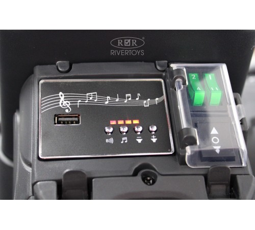 Детский электромобиль C888CC белый
