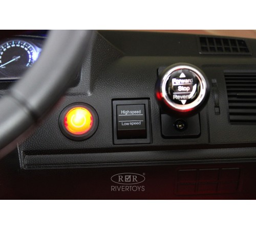 Детский электромобиль Toyota Land Cruiser 200 (JJ2022) красный глянец Детский электромобиль Toyota Land Cruiser 200 (JJ2022) красный глянец