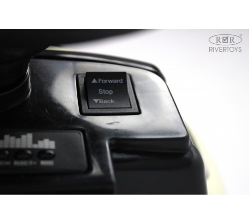Детский толокар G300GG-D белый Детский толокар G300GG-D белый