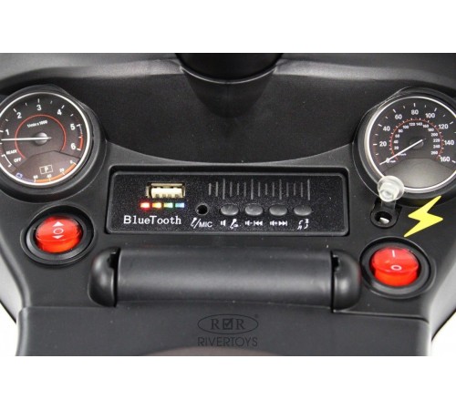 Детский толокар Toyota Land Cruiser 300 Z002ZZ-A розовый Детский толокар Toyota Land Cruiser 300 Z002ZZ-A розовый