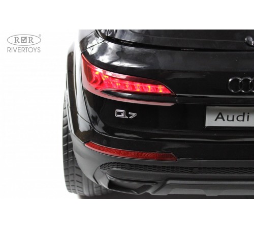 Детский электромобиль AUDI Q7 (HL678) черный глянец Детский электромобиль AUDI Q7 (HL678) черный глянец