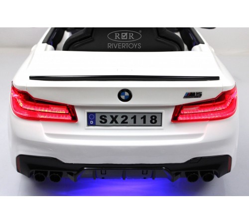 Детский электромобиль BMW M5 (A555MP) белый Детский электромобиль BMW M5 (A555MP) белый
