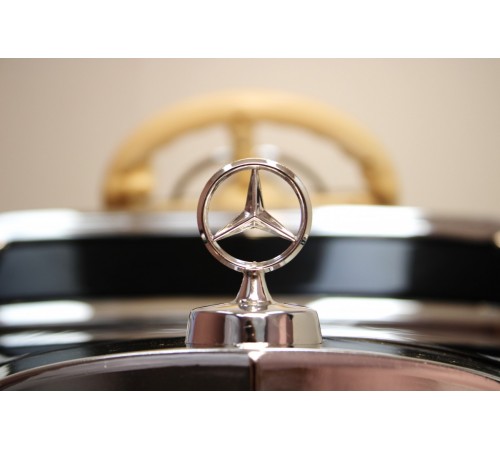 Детский электромобиль Mercedes-Benz Typ 540K (M111MM) черный глянец Детский электромобиль Mercedes-Benz Typ 540K (M111MM) черный глянец