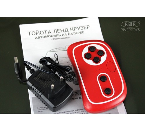 Детский электромобиль Toyota Land Cruiser 200 (JJ2022) зеленый глянец