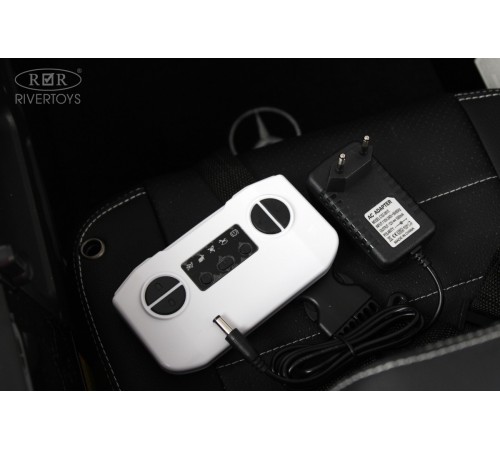 Детский электромобиль Mercedes-AMG G63 4WD (G333GG) красный