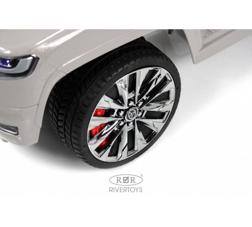 Детский толокар Toyota Land Cruiser 300 Z002ZZ-D серый