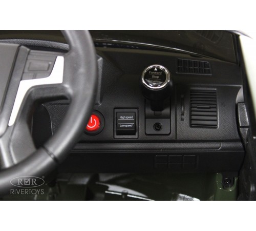 Детский электромобиль Toyota Land Cruiser 200 (JJ2022) зеленый глянец
