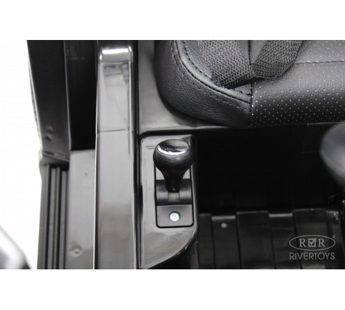 Детский электромобиль Mercedes-Benz G63 (T999TT) черный Детский электромобиль Mercedes-Benz G63 (T999TT) черный