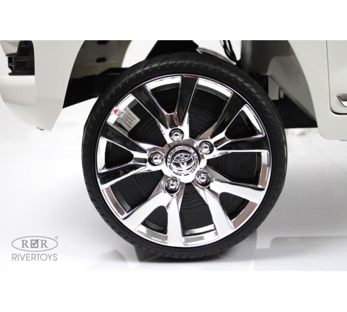 Детский электромобиль Toyota Land Cruiser 200 (JJ2022) белый