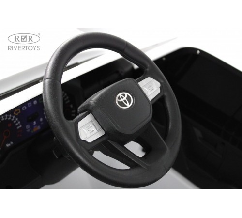 Детский электромобиль Toyota Land Cruiser 300 L999LL белый