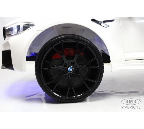 Детский электромобиль BMW M5 (A555MP) белый Детский электромобиль BMW M5 (A555MP) белый