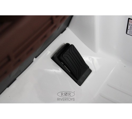 Детский электромобиль K111PX белый