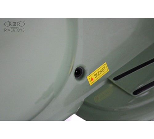 Детский электроскутер VESPA (M888MM) зеленый