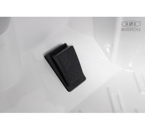 Детский электромобиль G555GG белый Детский электромобиль G555GG белый