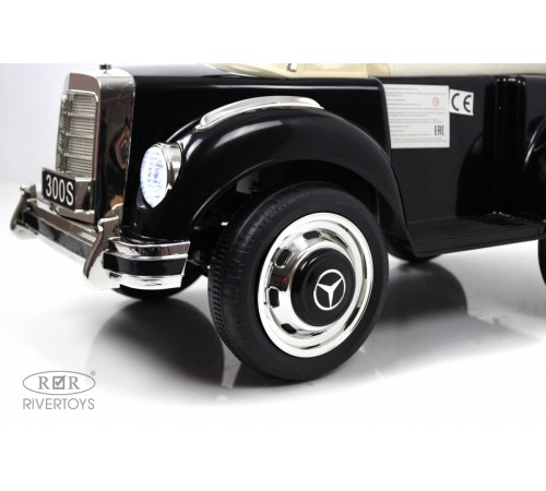 Детский толокар Mercedes-Benz 300S (LS-128A) черный