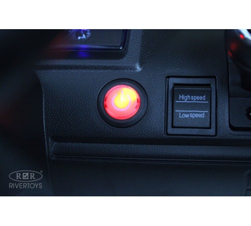 Детский электромобиль Toyota Land Cruiser 200 (JJ2022) белый