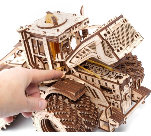 Конструктор деревянный 3D EWA Трактор КИРОВЕЦ К-7М