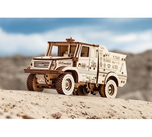 Сборная модель из дерева 3D EWA МАЗ-6440RR (заводной)