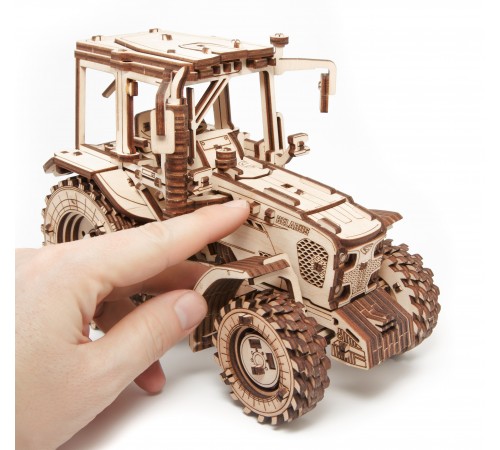 Сборная модель деревянная 3D EWA Трактор БЕЛАРУС 82 Сборная модель деревянная 3D EWA Трактор БЕЛАРУС 82