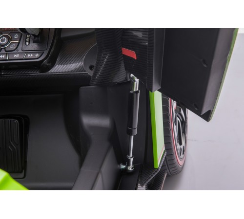 Автомобиль Lamborghini Veneno ХМХ 615 Зеленый