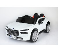 Автомобиль BMW i7 9381 Белый