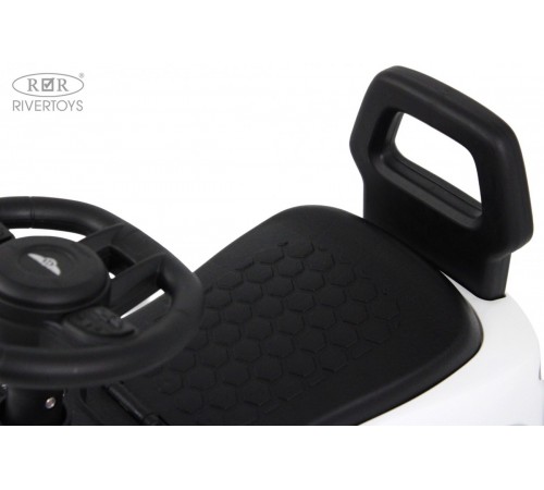 Детский толокар Bentley Z004ZZ-T белый