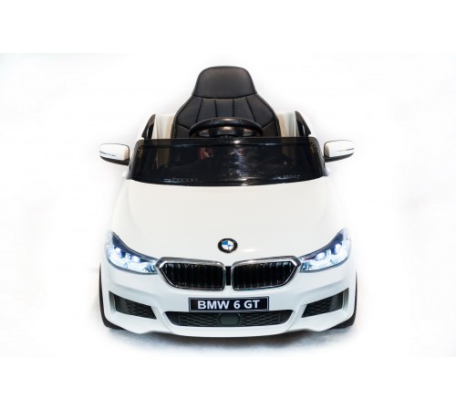 Автомобиль BMW 6 GT Белый