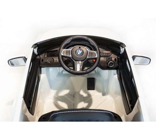 Автомобиль BMW 6 GT Белый