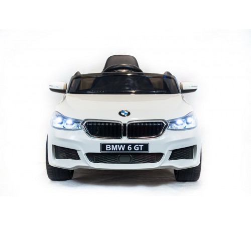 Автомобиль BMW 6 GT Белый