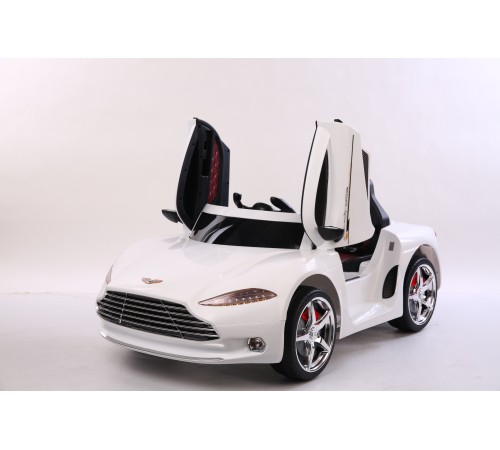 Автомобиль Aston Martin FLSeat YHF3913 Белый