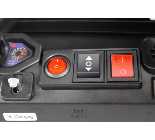 Детский электромобиль BRABUS MINI Z111VO красный