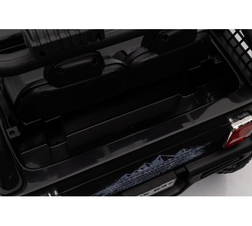 Джип Jeep Rubicon ХМХ 637 Черный