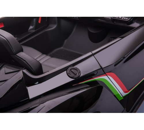 Автомобиль Lamborghini Veneno ХМХ 615 Черный краска