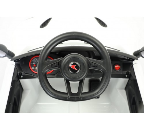Автомобиль McLaren 600LT 3013 Белый