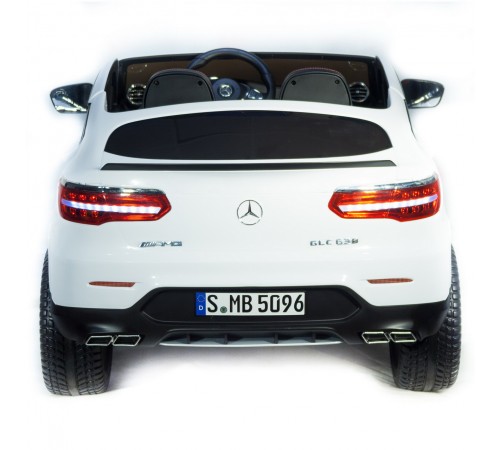 Джип Mercedes Benz GLC 2.0 Белый