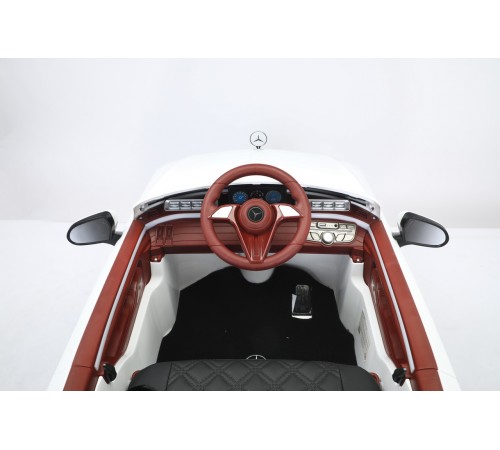 Автомобиль Mercedes Benz Maybach S600 6108 Белый