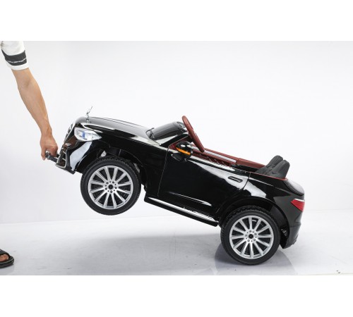 Автомобиль Mercedes Benz Maybach S600 6108 Черный краска