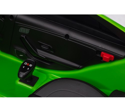 Автомобиль Mercedes Benz CLA45 ХМХ628 Зеленый