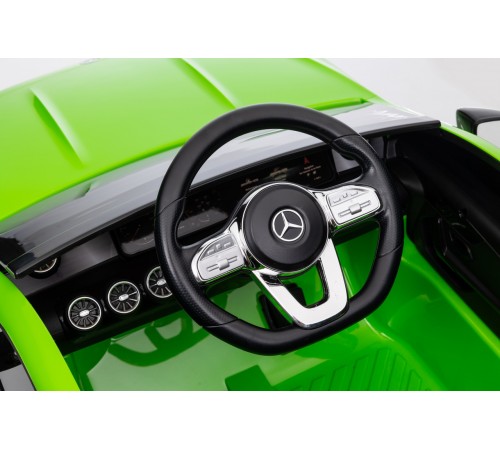 Автомобиль Mercedes Benz CLA45 ХМХ628 Зеленый