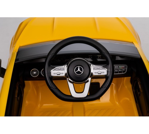 Автомобиль Mercedes Benz CLA45 ХМХ628 Желтый