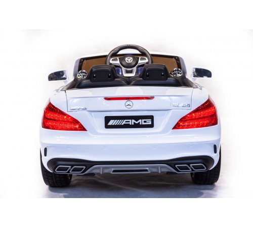 Автомобиль Mercedes Benz SL 65 Белый