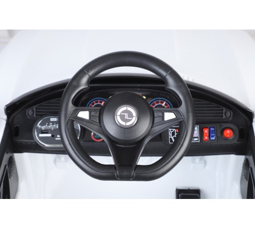 Автомобиль Mercedes Benz GT 3775 Белый