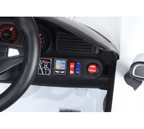 Автомобиль Mercedes Benz GT 3775 Белый