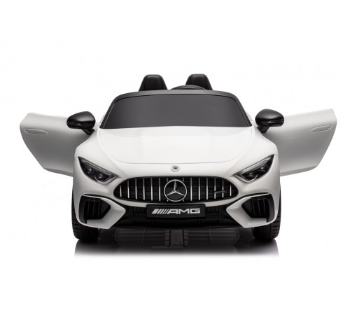 Автомобиль Mercedes Benz DK SL63 Белый