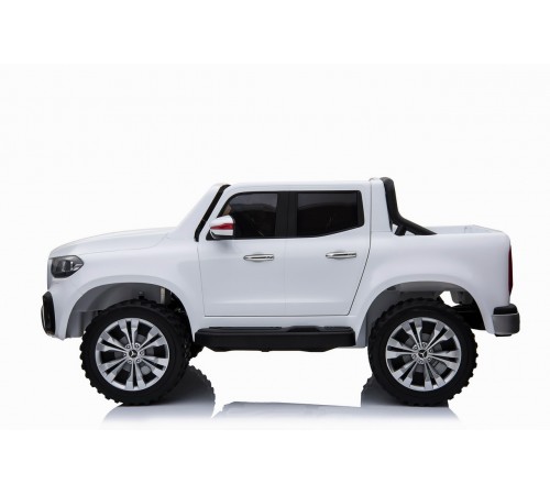 Джип Mercedes Benz X-Class XMX 606 Белый