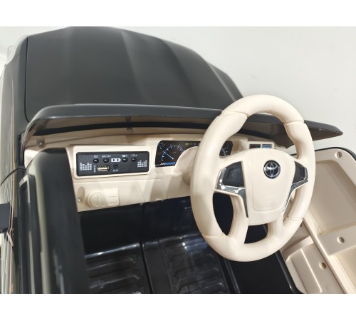 Джип Toyota LC200 2688 Черный