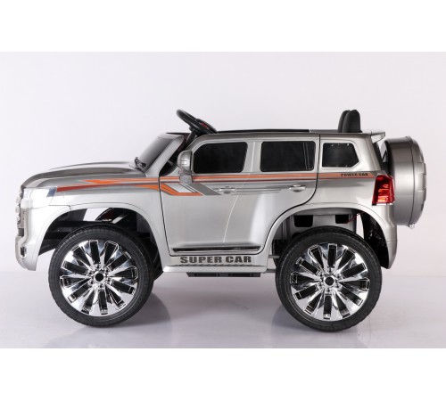 Джип Toyota LC300 3818 Серебро краска