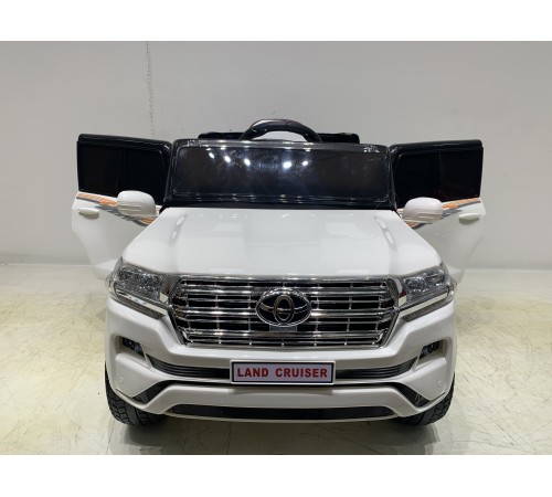 Джип Toyota LC200 2688 Белый